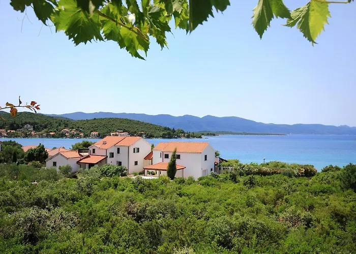 By The Sea Loviste, Peljesac - 10255 *